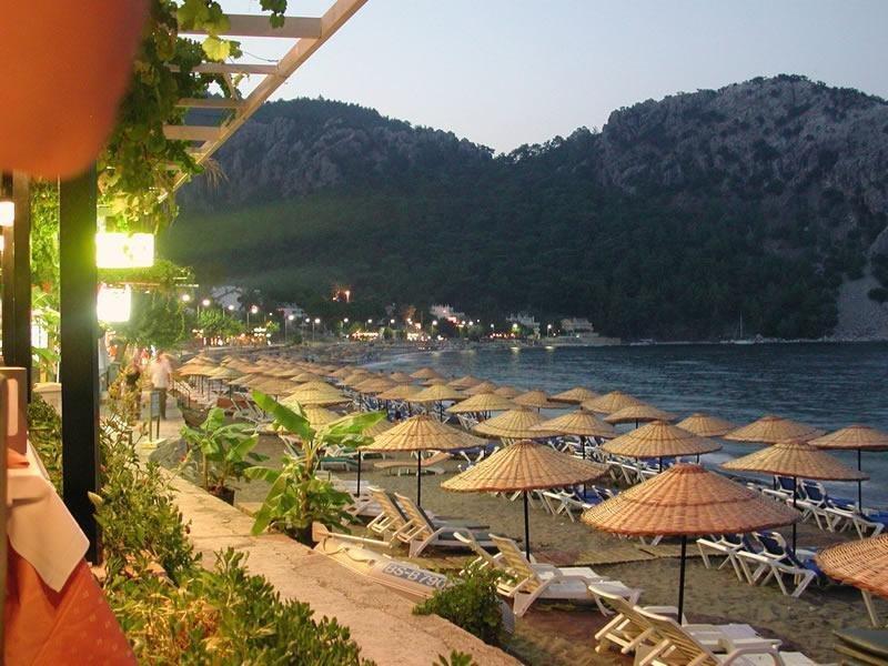 Zeybek Hotel Turunç Exterior foto